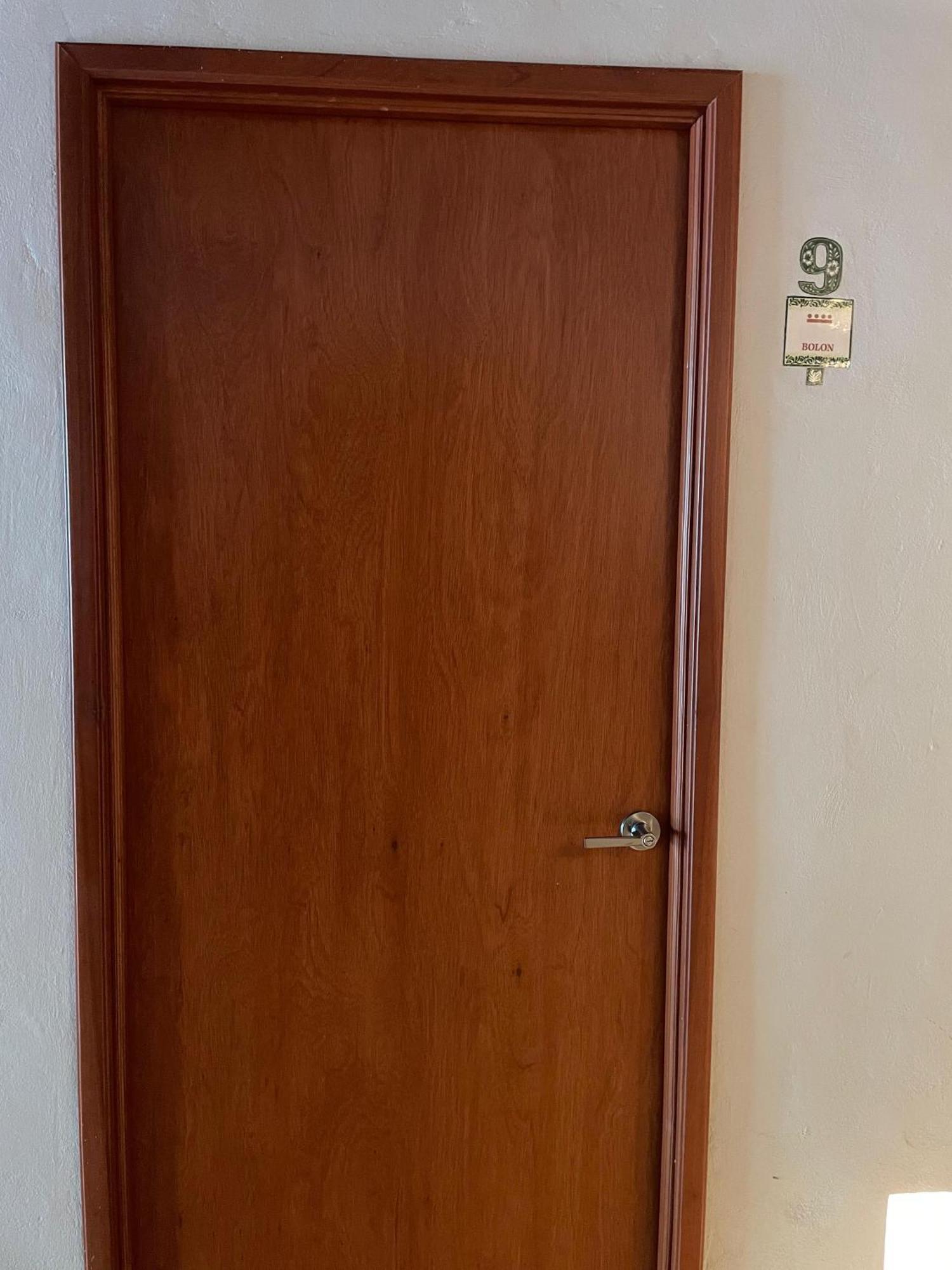 Hostal Poquito A Poquito 바야돌리드 외부 사진