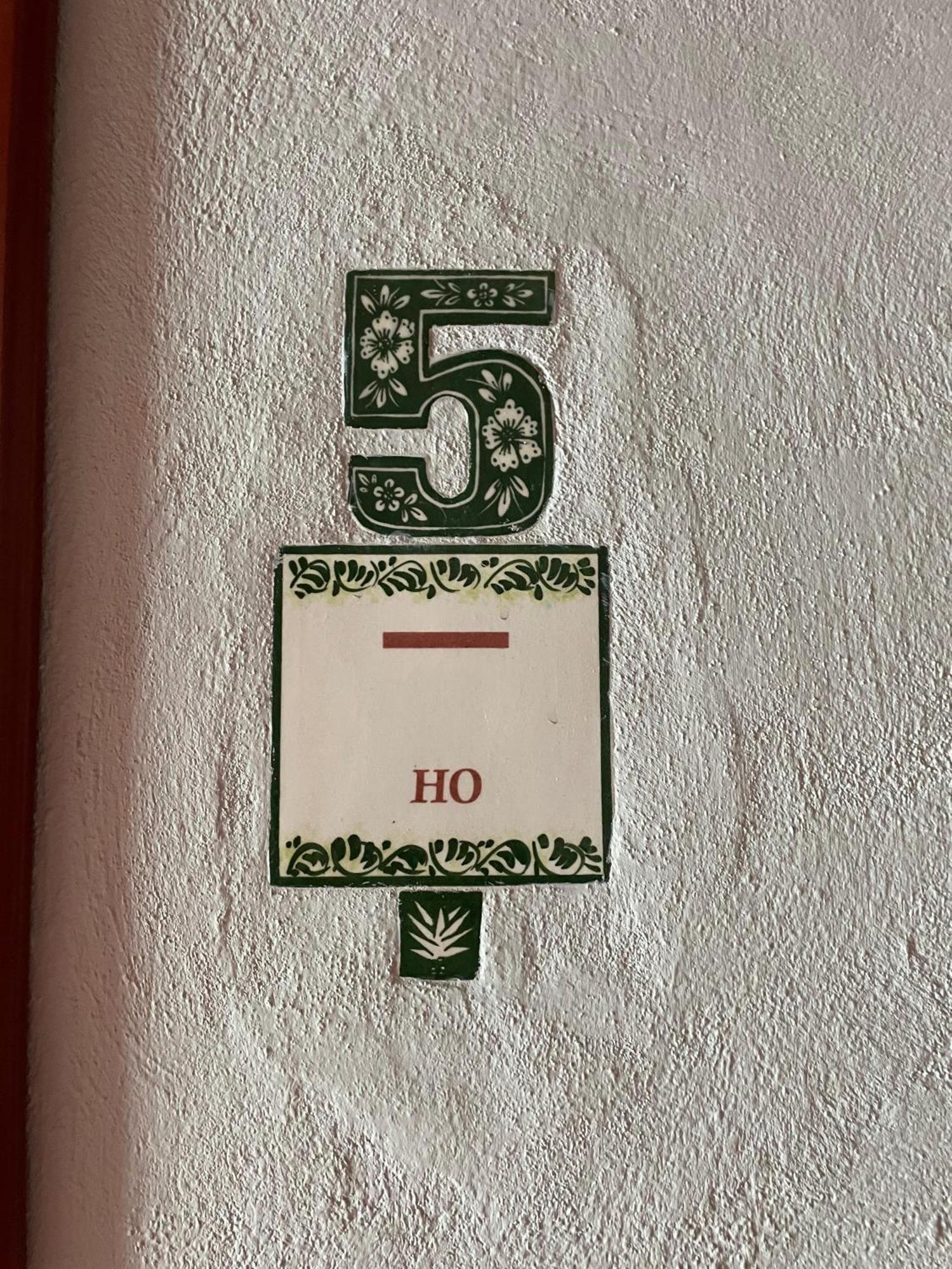Hostal Poquito A Poquito 바야돌리드 외부 사진