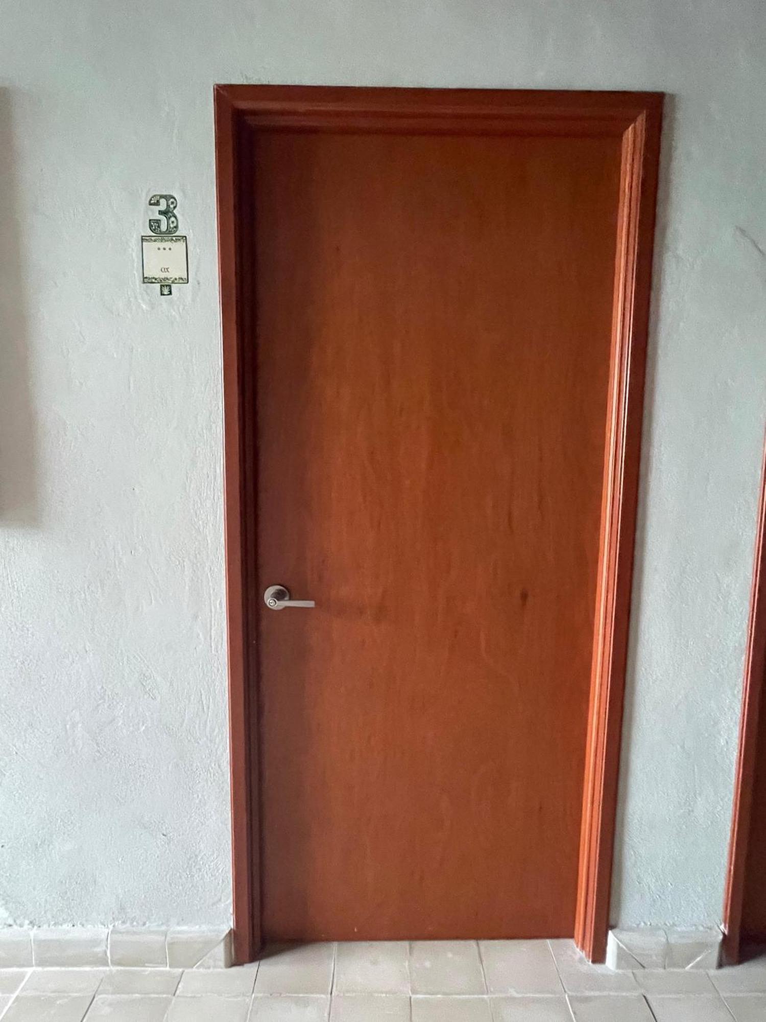 Hostal Poquito A Poquito 바야돌리드 외부 사진